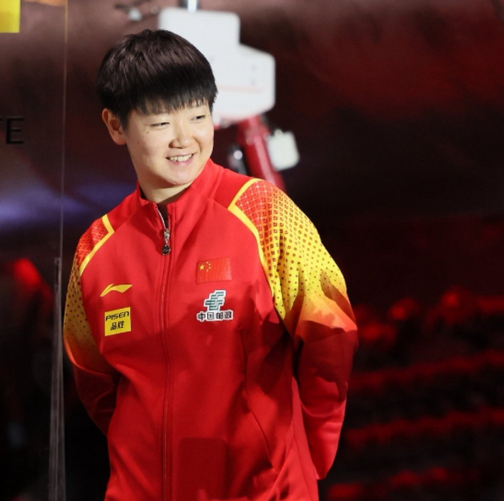 莎拉波娃回归赛场，连败首场状态亮眼，阿森纳观众沸腾！