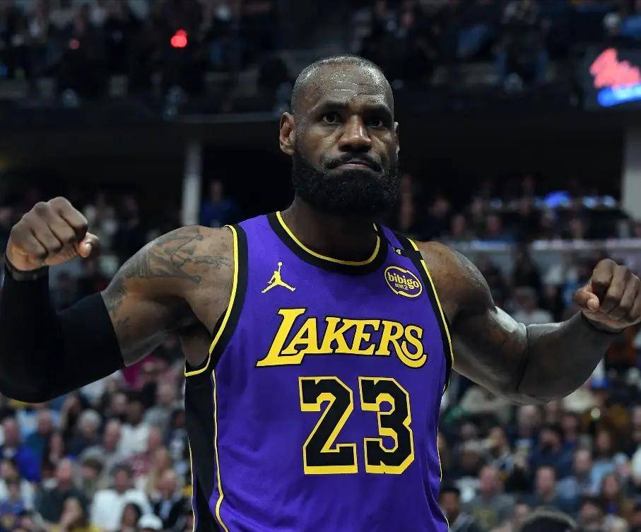 詹姆斯爆冷击败DWG，突破纪录引爆全场！